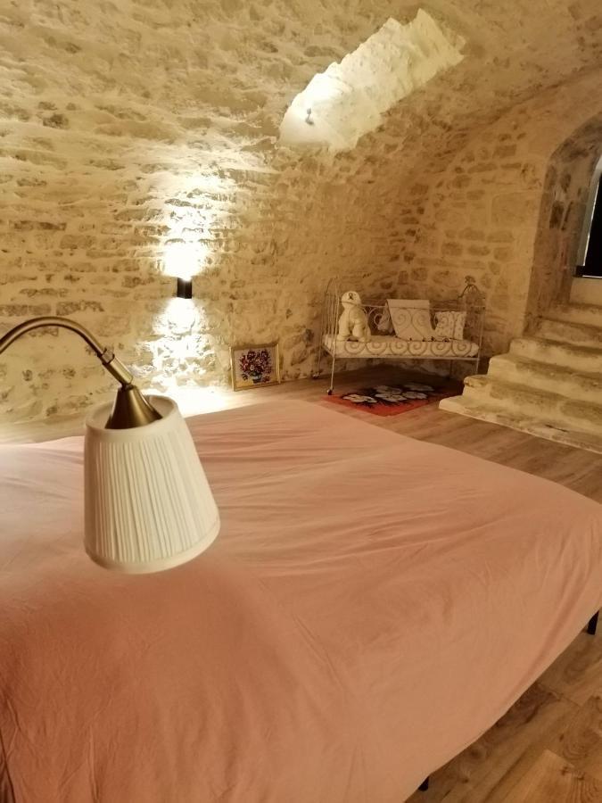 Le Refuge De La Sallee Gencay Ngoại thất bức ảnh